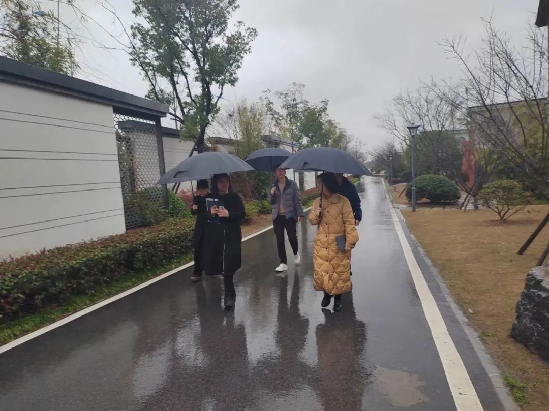 盛雅酒店经营层赴景德镇雷迪森度假酒店参观学习
