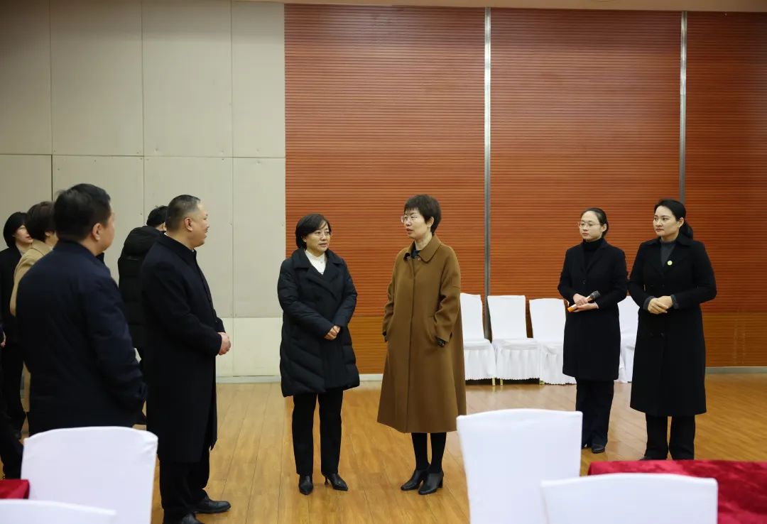 王秀凤到市文旅集团调研指导工作