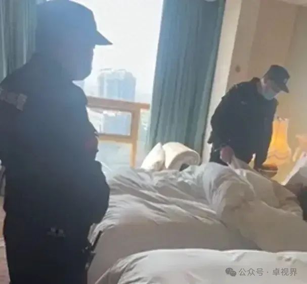 男子酒店开房遇陌生女子闯入,背后原因竟是……