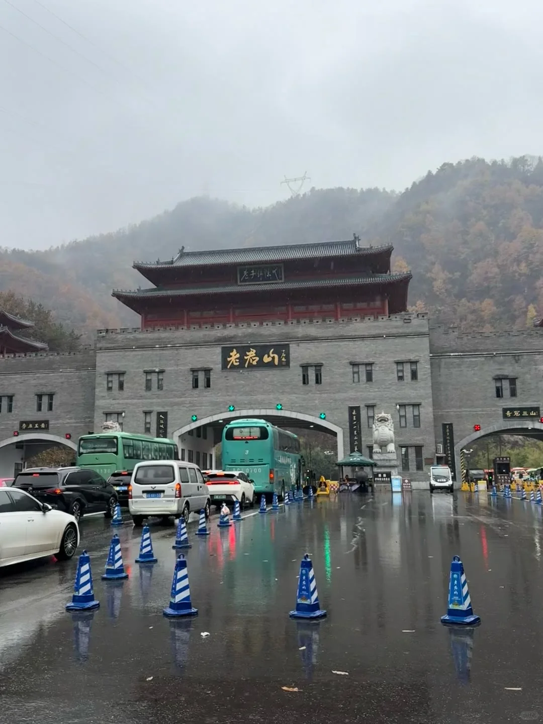 老君山真的下雪了❄️误入云中宫殿⚠️