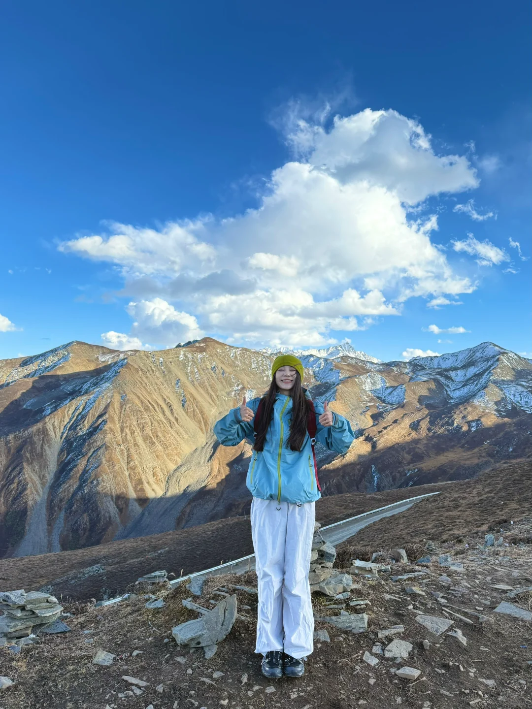 川西的雪山云海封神了