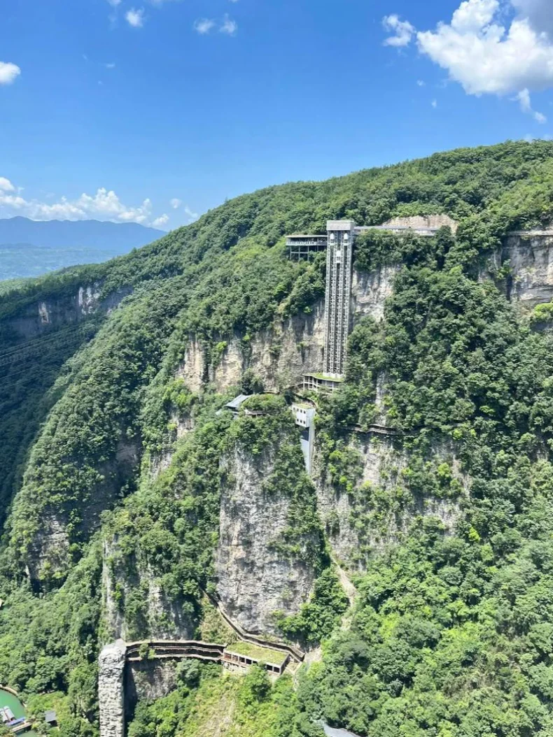 张家界大峡谷景区-玻璃桥