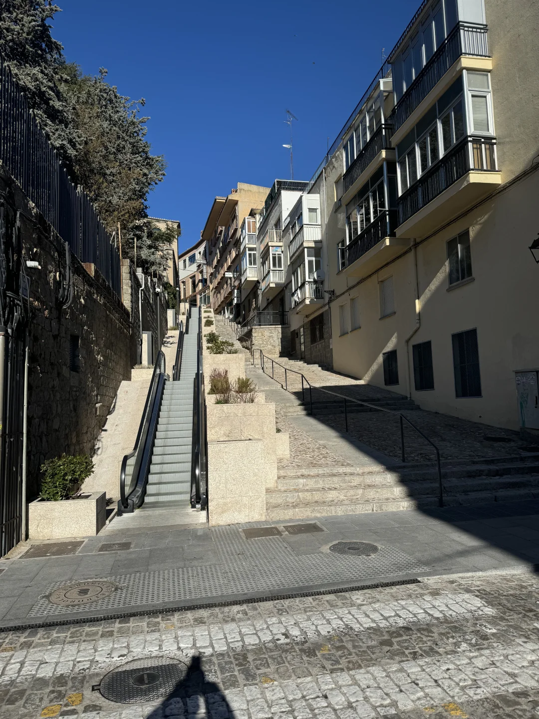@Avila