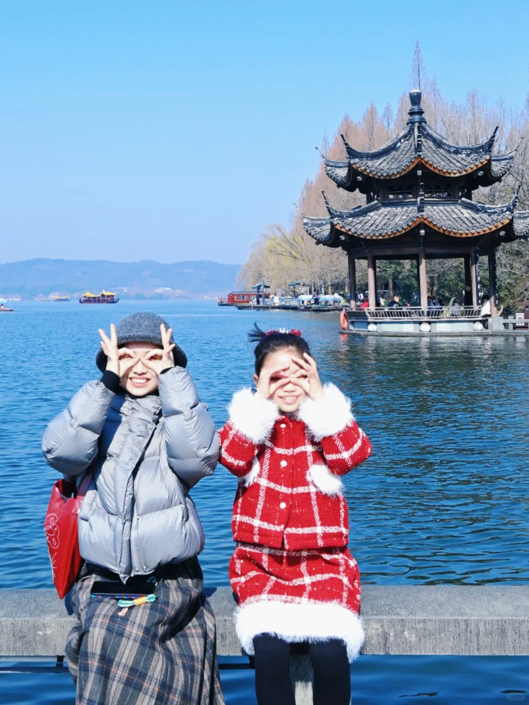 杭州遛娃｜今天的西湖太美了，看一眼就……