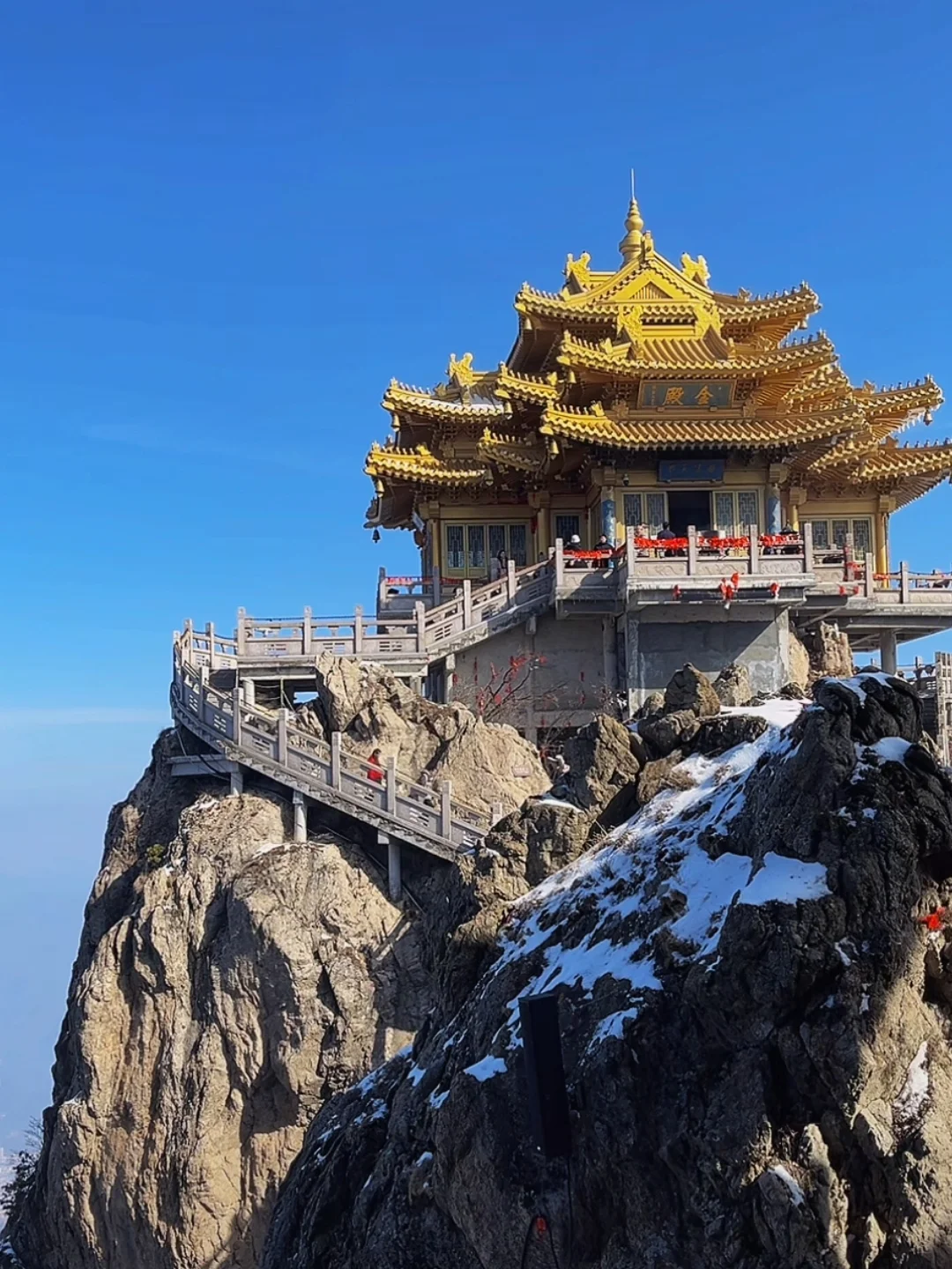 3.8号老君山实况，天气回暖了🌞：……