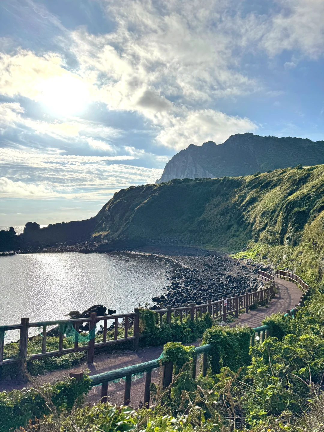 Jeju城山日出峰⛰️在济州岛拍到人生照片