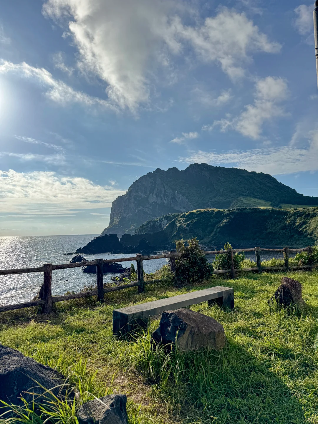 Jeju城山日出峰⛰️在济州岛拍到人生照片