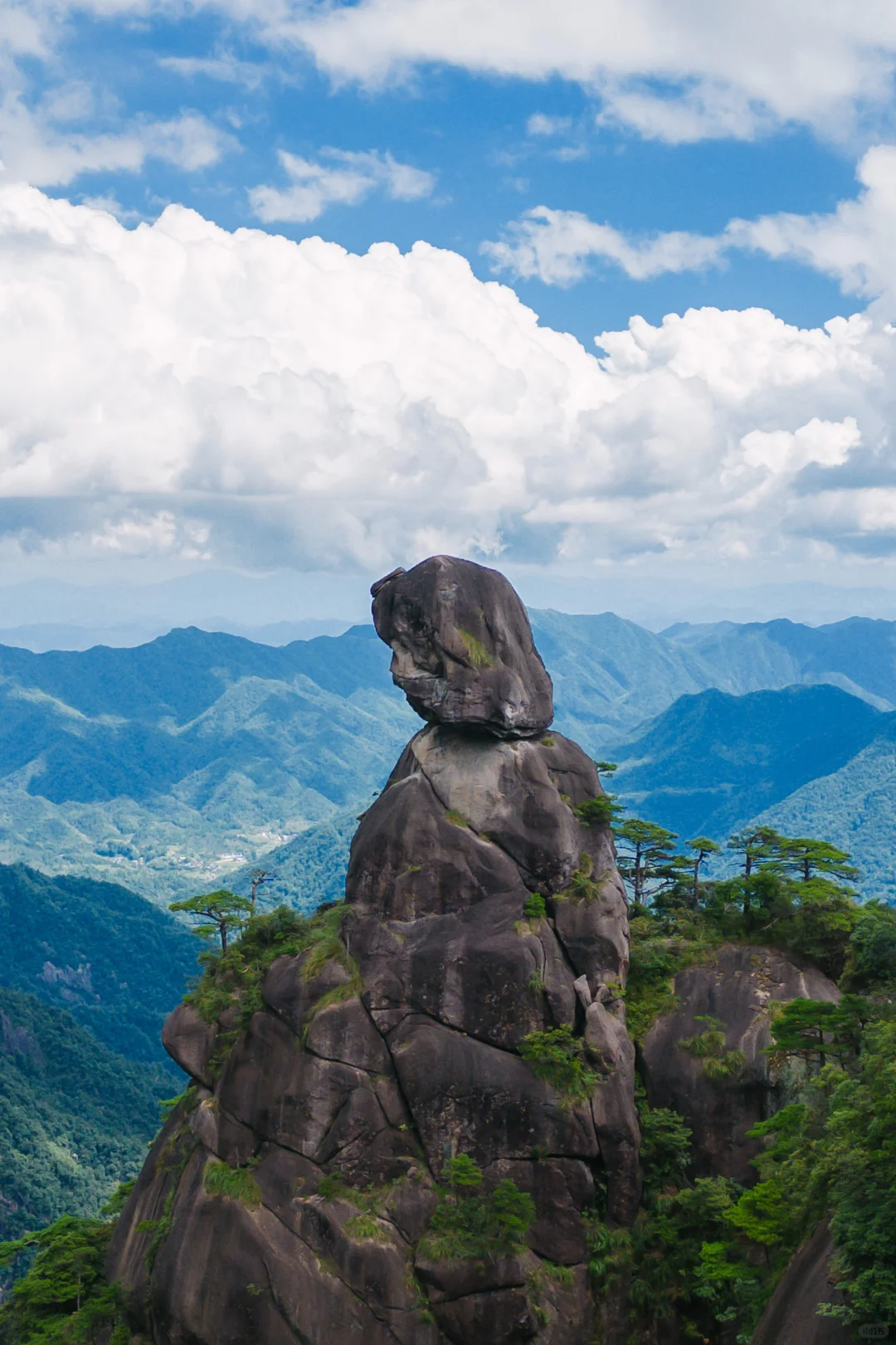 讲真，我很少用“震撼”来形容一座山！😭