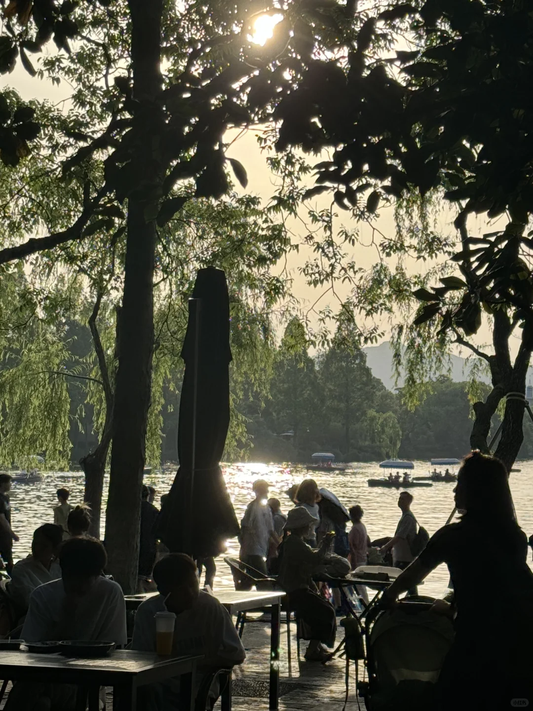 暴走西湖右爱心💗最后还能赶上西湖日落🌄