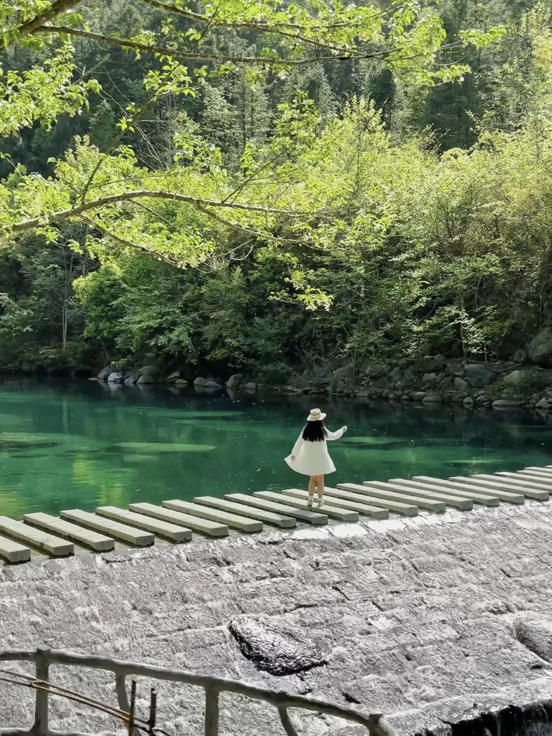 李白没骗我‼️这个皖南小城真是美哭了！