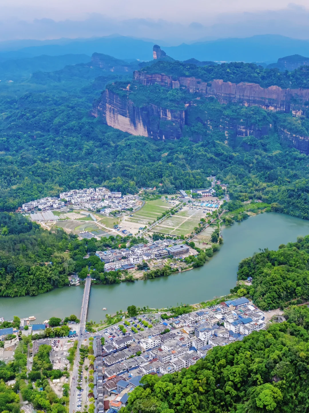 被《国家地理》评为最美的丹霞山到底有多绝！