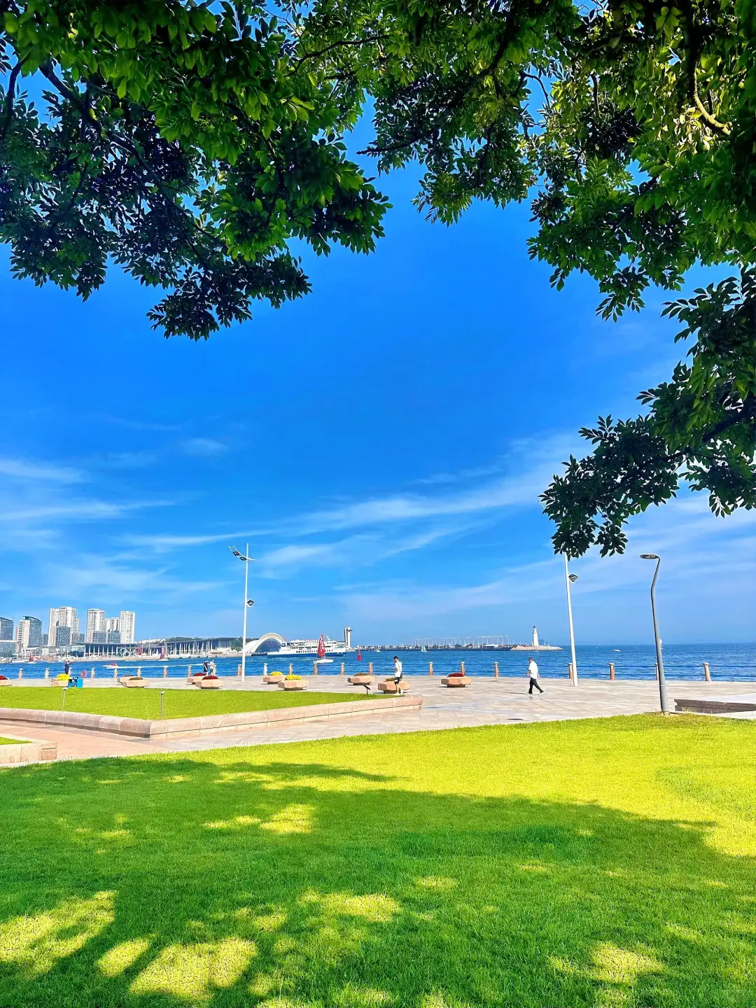 海风轻拂，啤酒飘香，这是属于青岛的夏日记