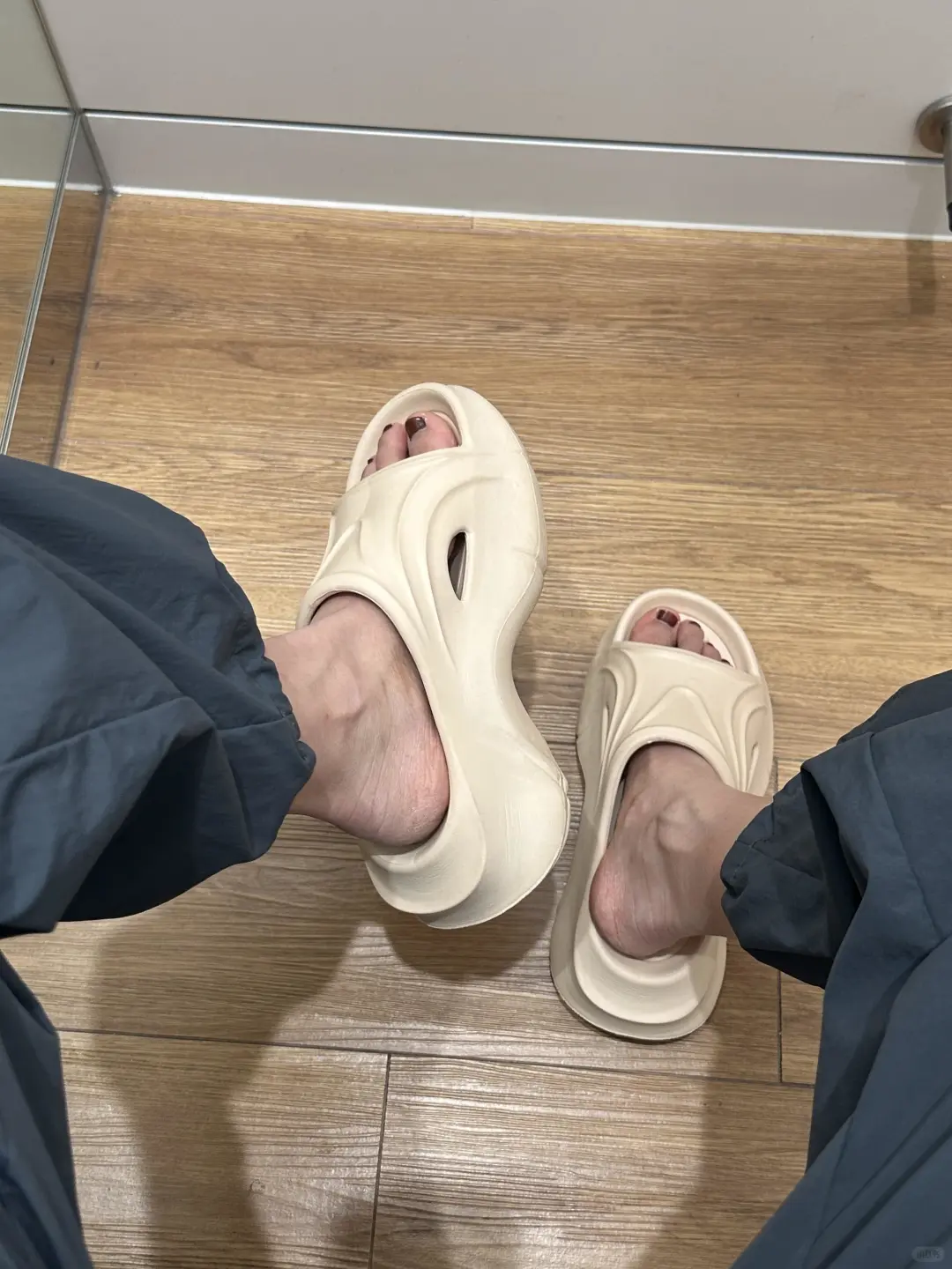 拖鞋买对不买贵！！穿这双直接暴走平潭岛