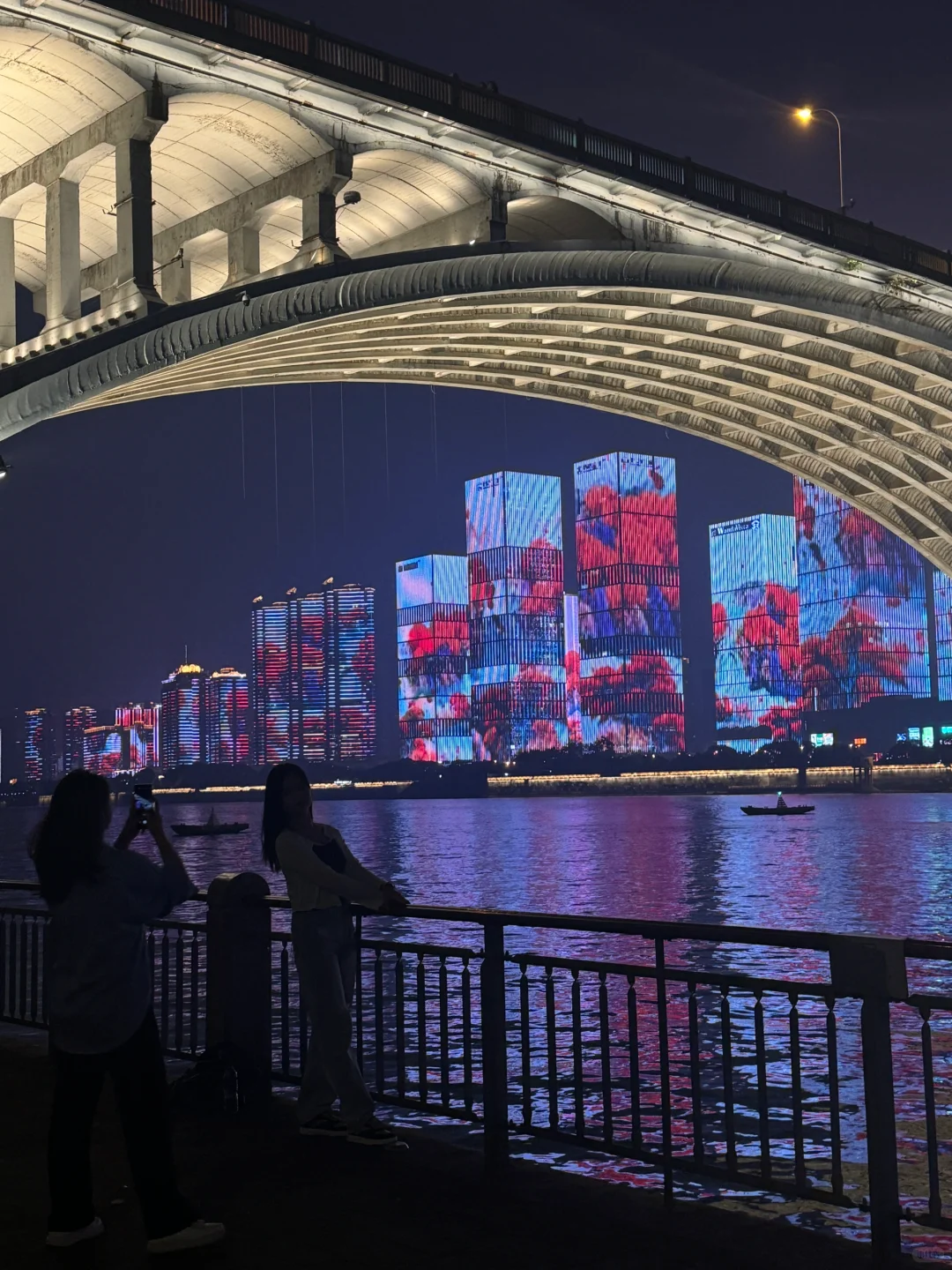 不挤橘子洲❗️长沙地铁直达的这个机位更好拍