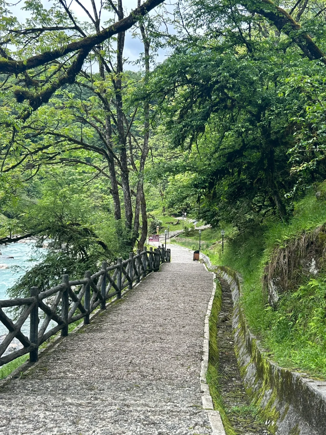 成都周边徒步｜5.25实拍！喇叭河超美✅附攻略