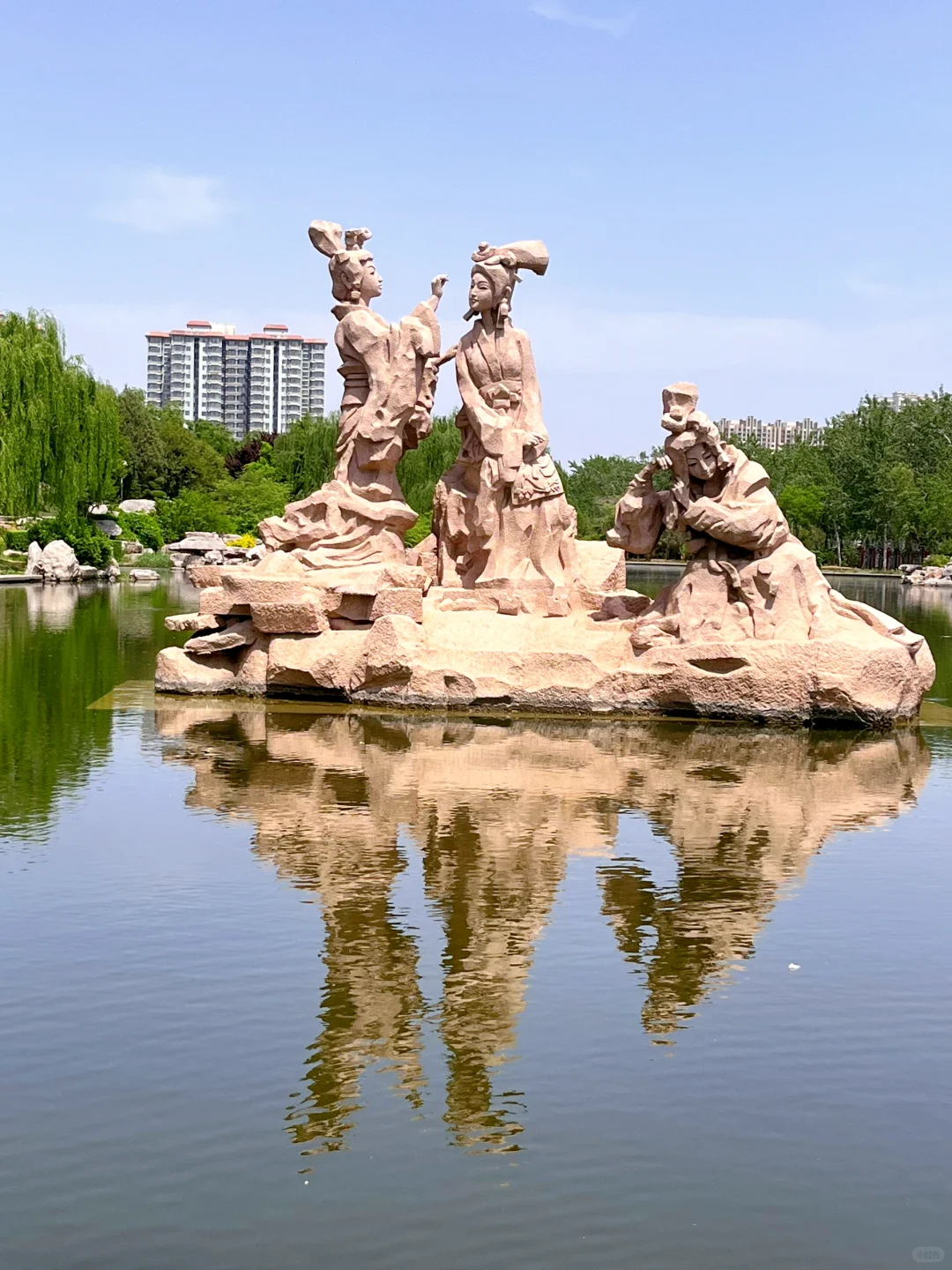 邯郸 | 赵苑公园里的海棠花开了