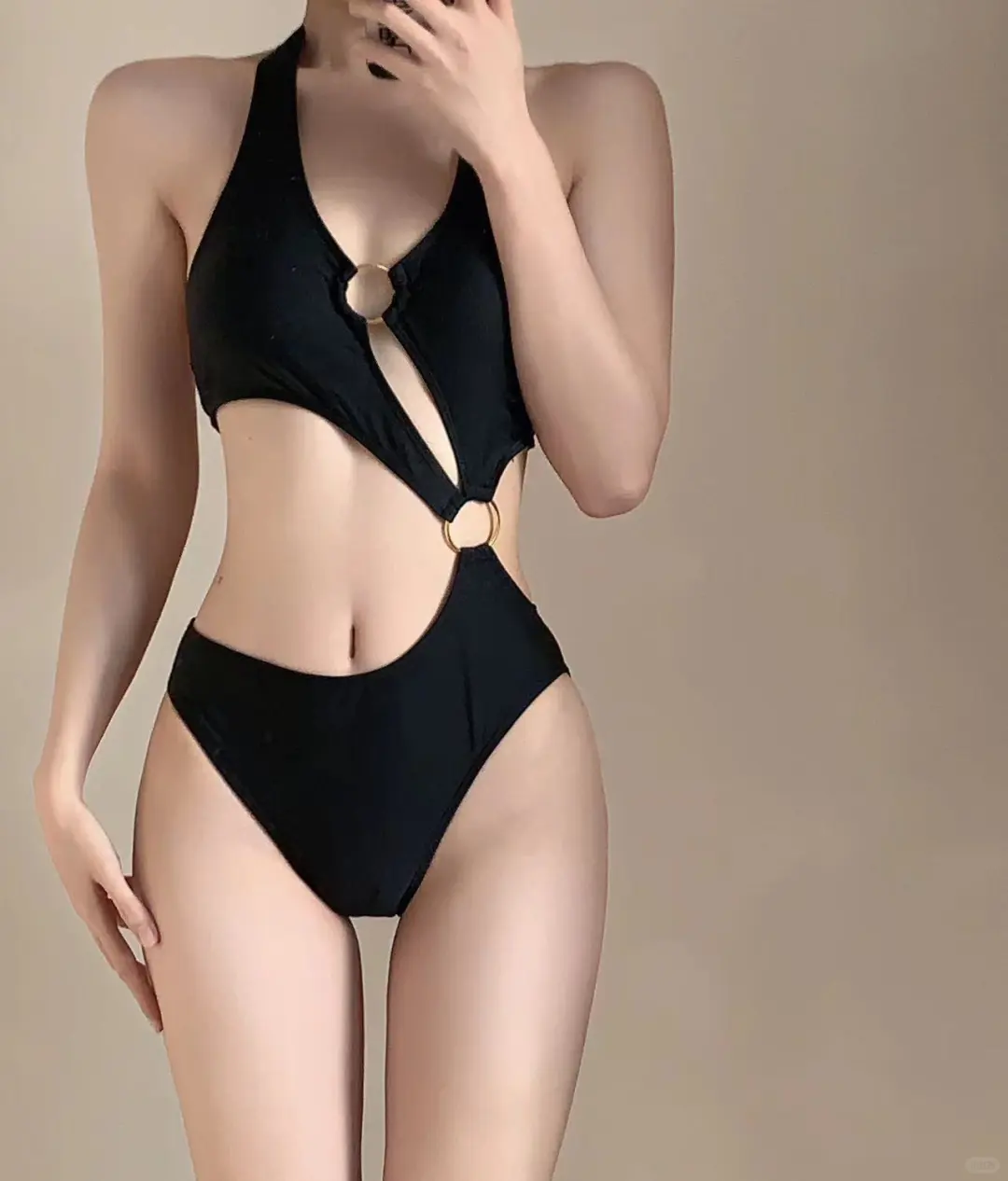 🌊夏日必备！性感黑连体泳衣👙
