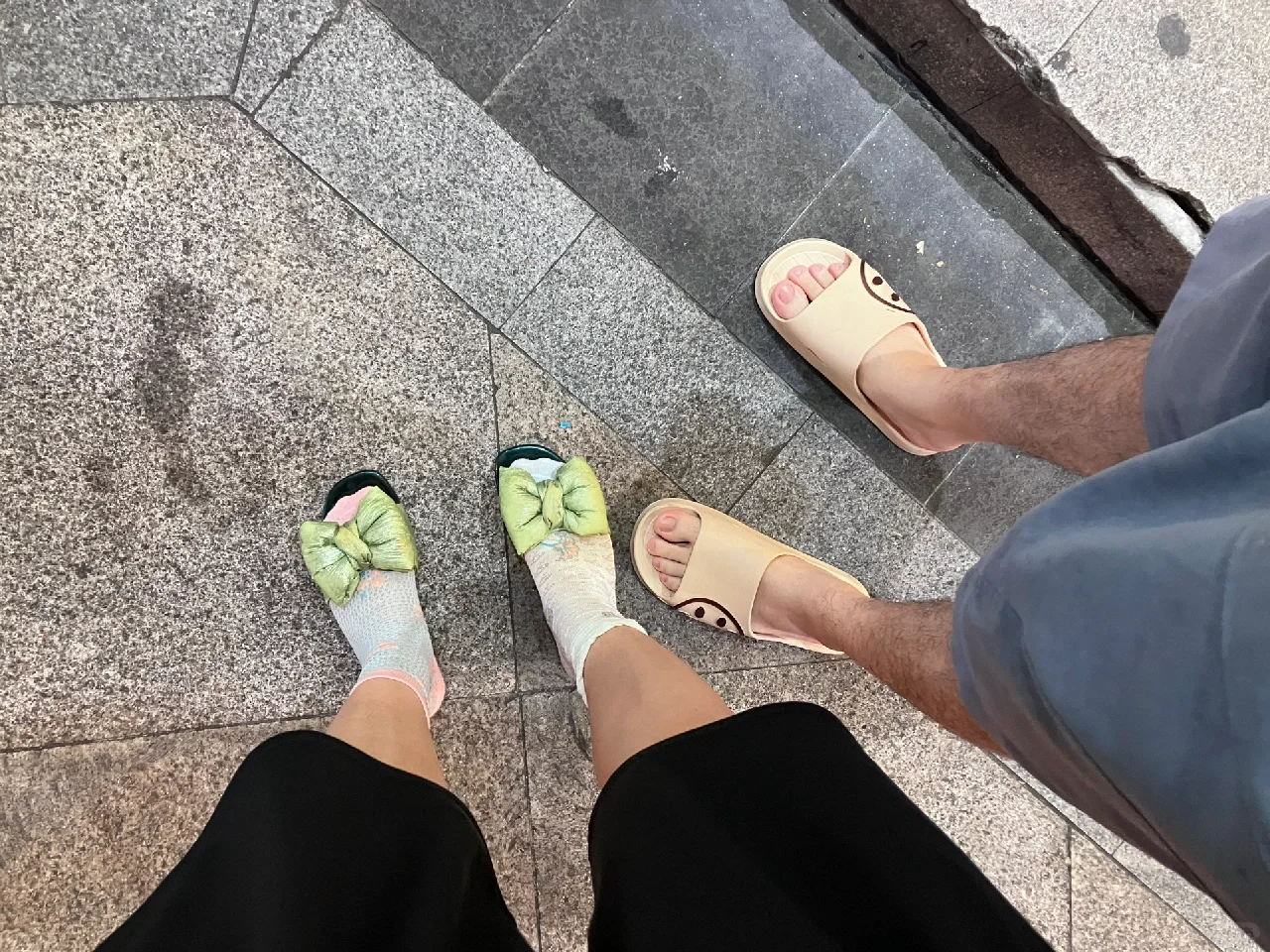 腐乳巴斯克还蛮好吃🤣，丝袜搭拖着我真的是