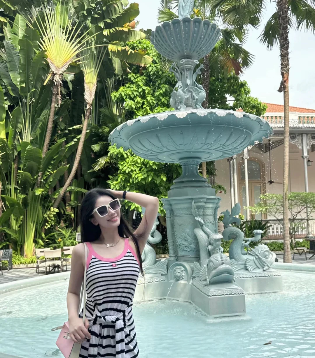 香奈儿chanel 新款泳衣