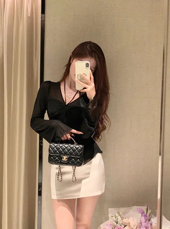 夏季必备👚性感显瘦V领上衣