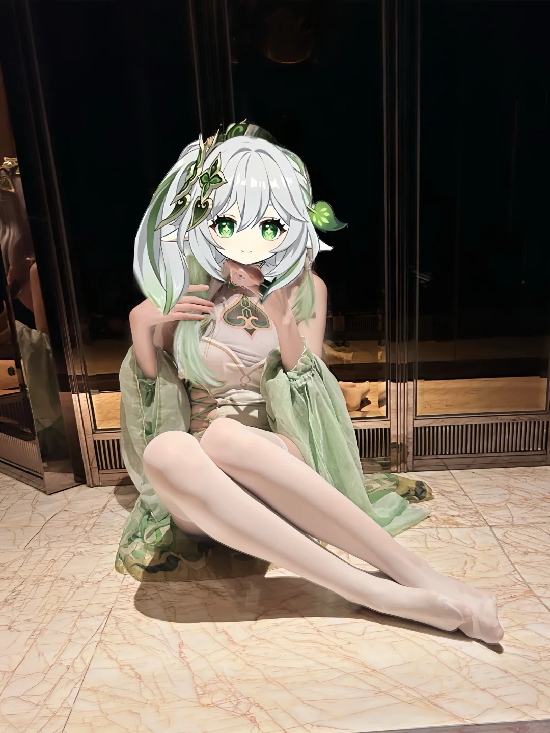 小草神泳装
