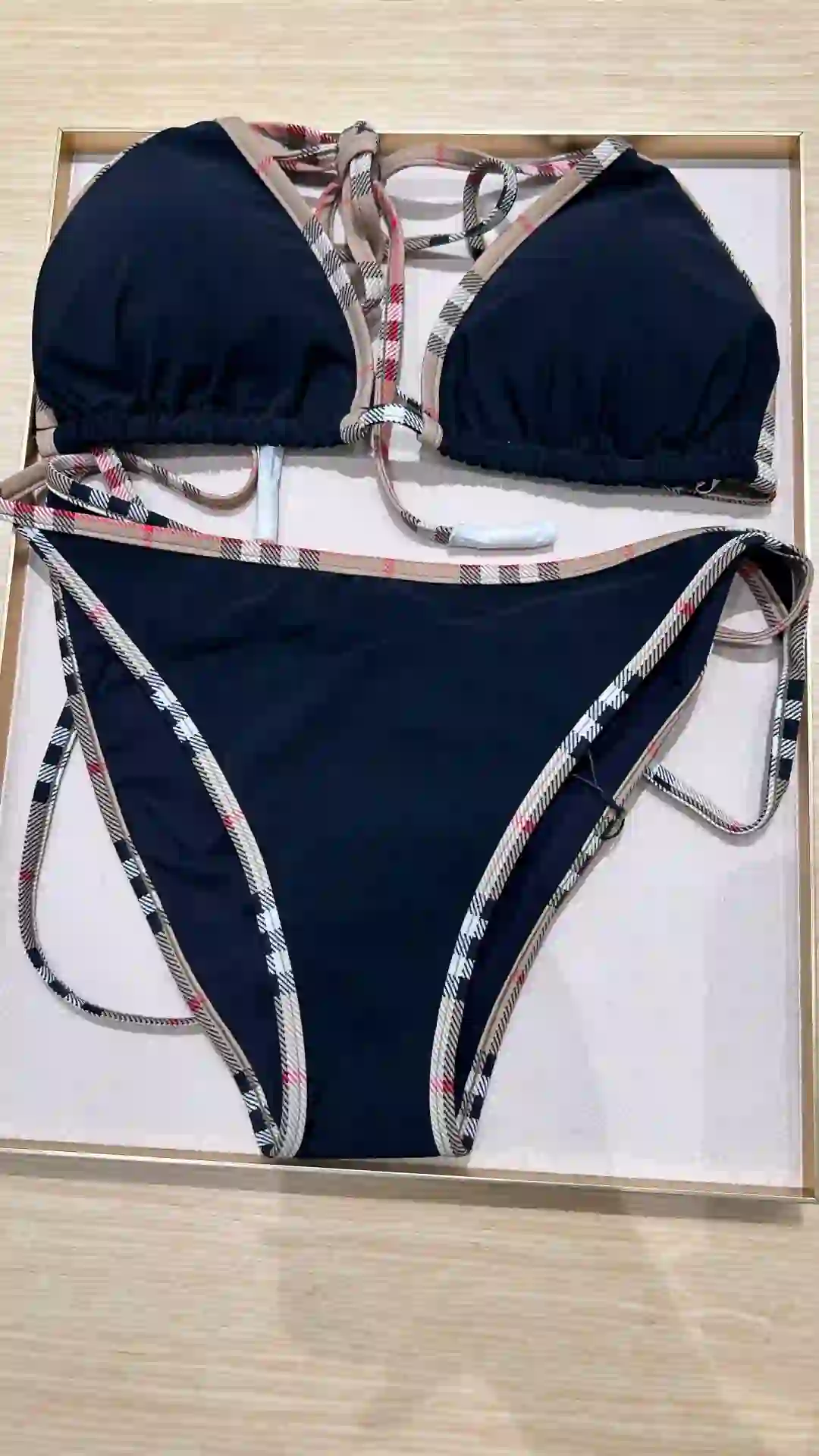 Burberry夏季泳衣分享
