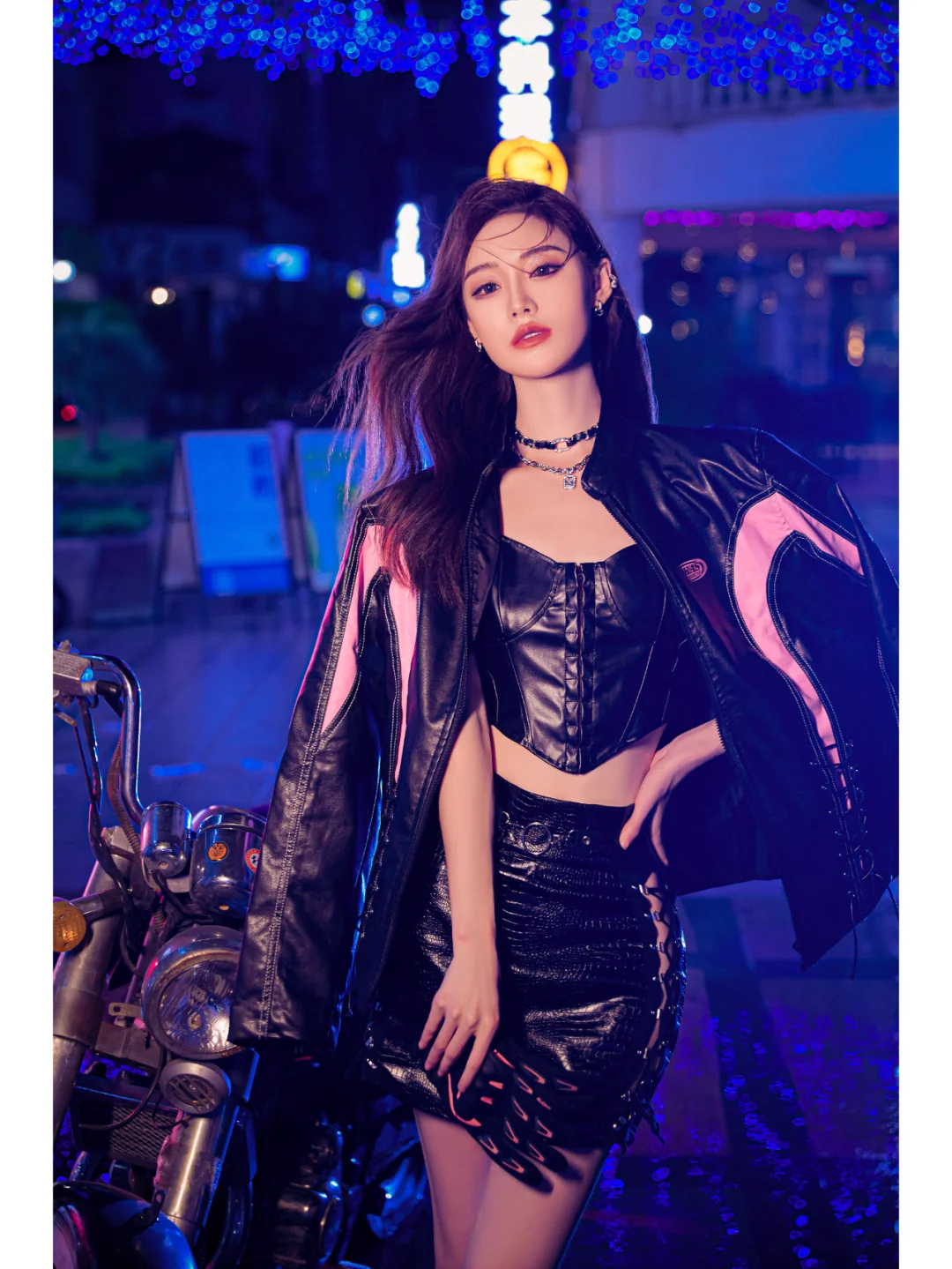 做冬日里的酷Girl～是机车女孩啦🏍