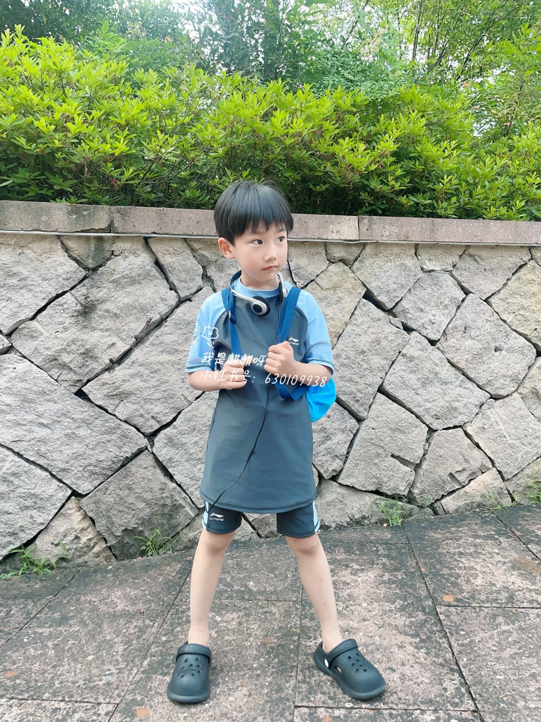 今天又是泳衣小哥哥👦