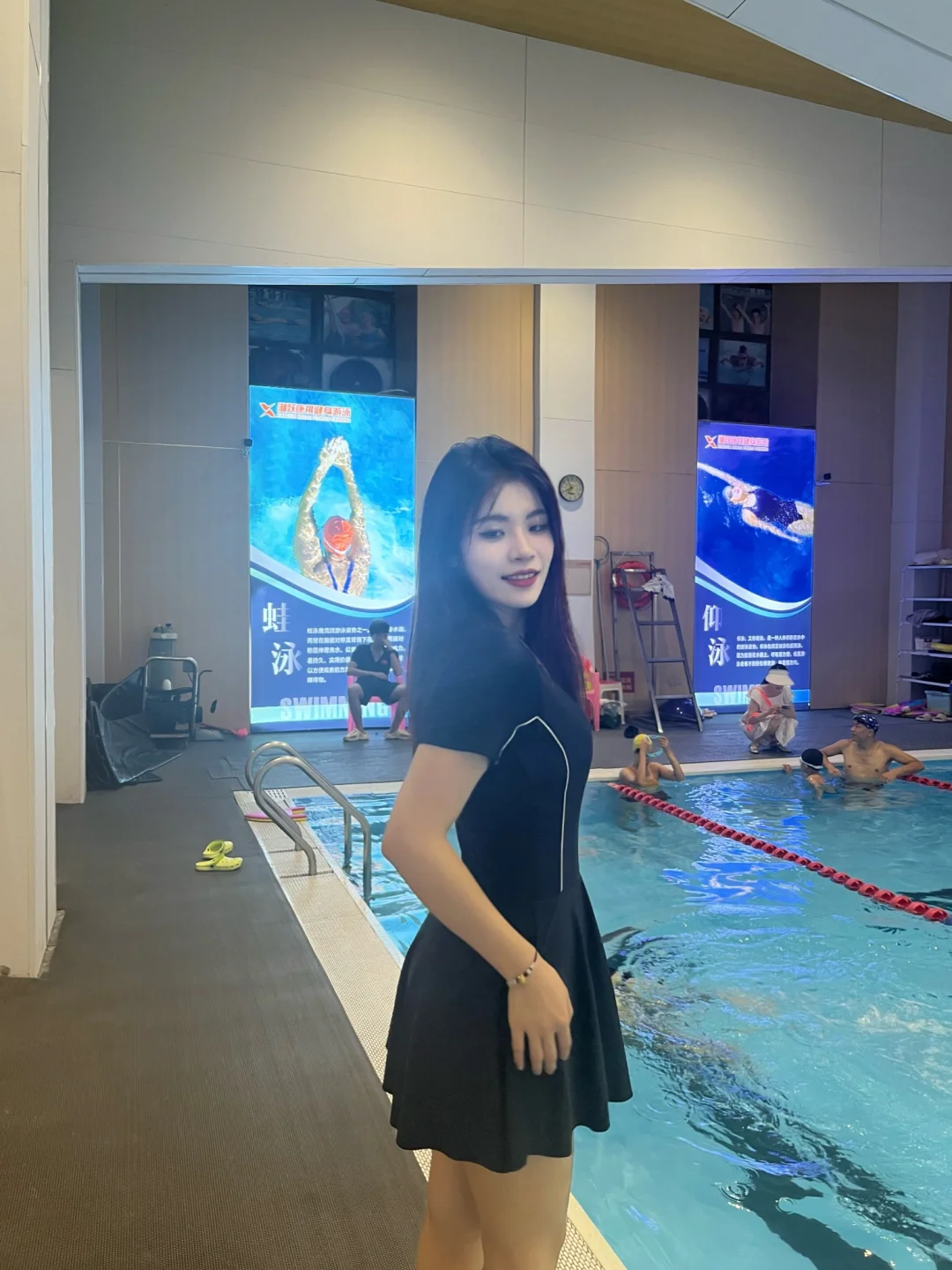 夏天游泳必备 美绝啦！