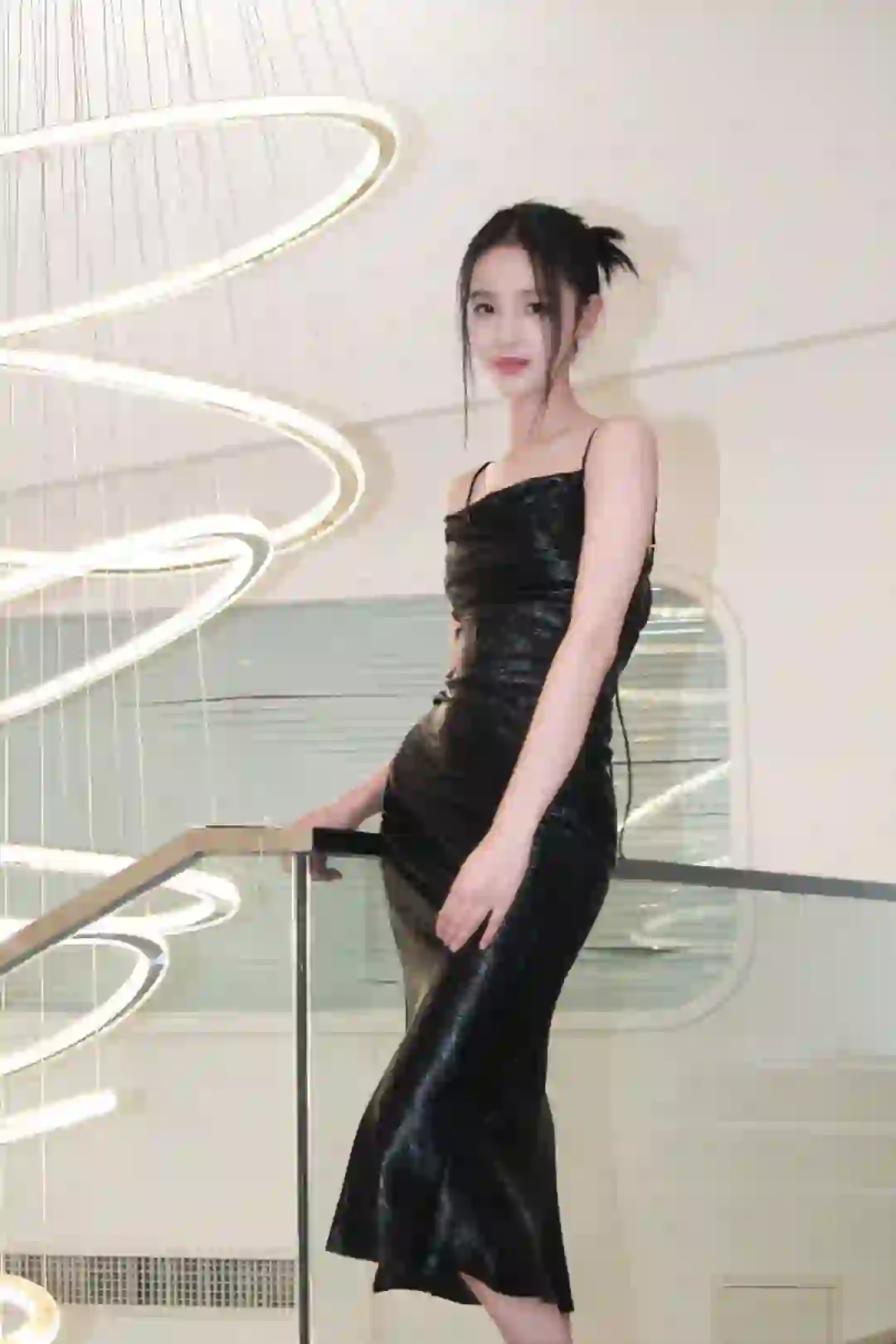 巴厘岛礼服馆 慵懒妩媚的黑色礼服