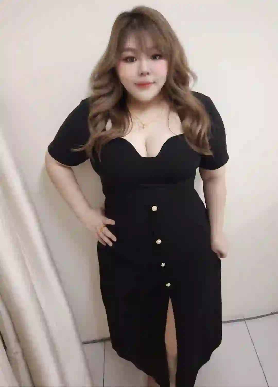 大码款式♥现货大码显瘦小性感连身裙颜