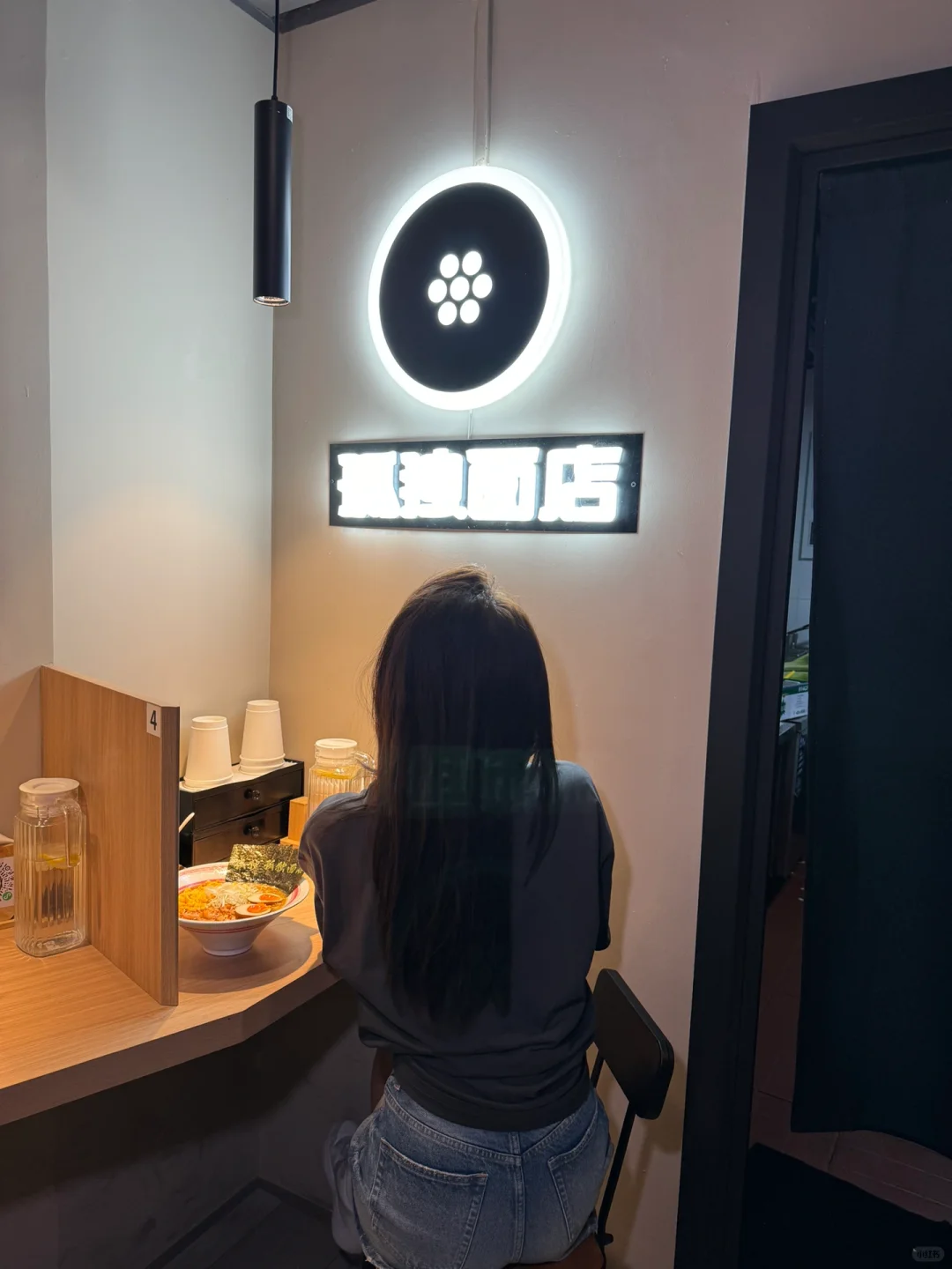 不珍惜我就算了 我去舔别人了