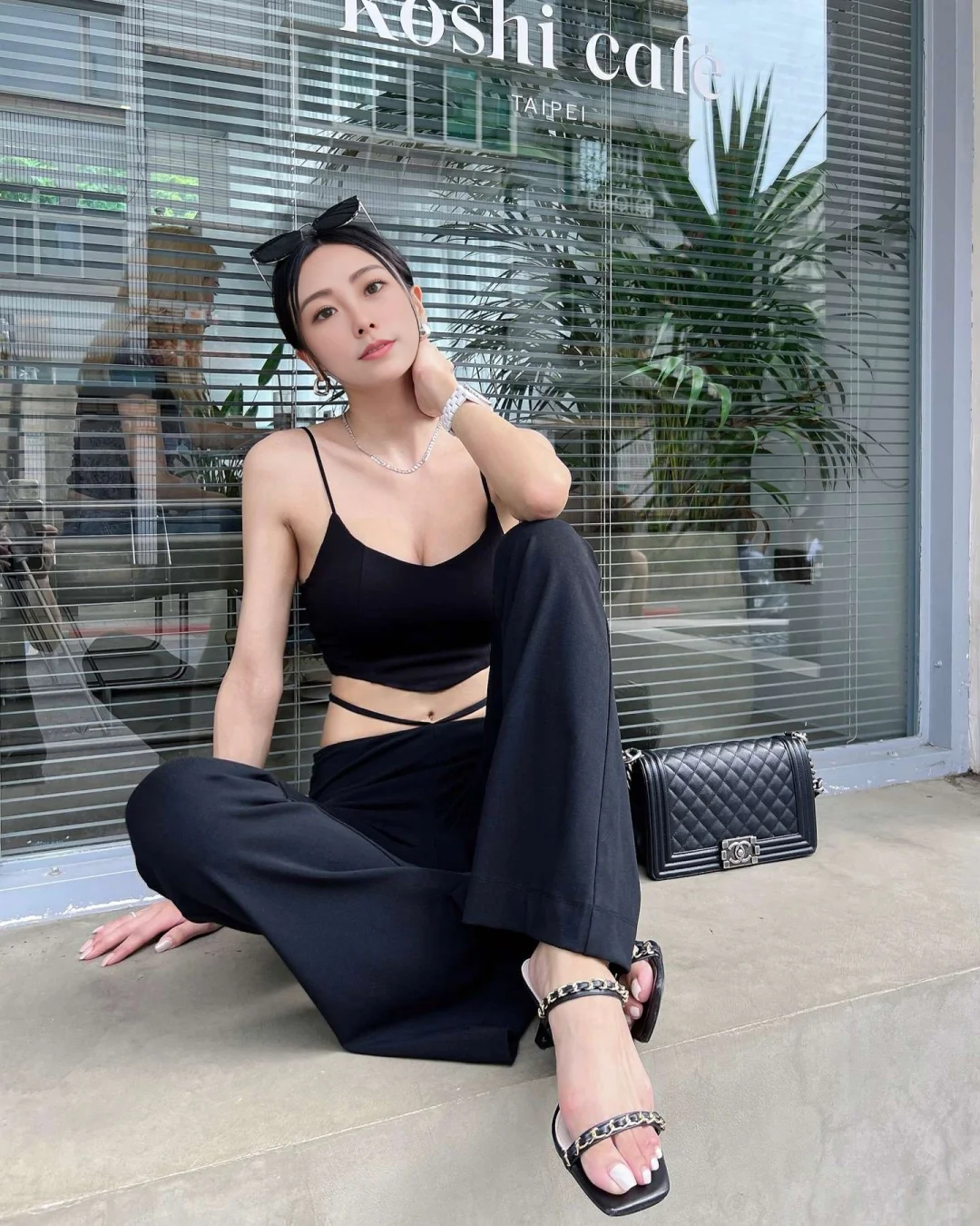 性感的四条带子