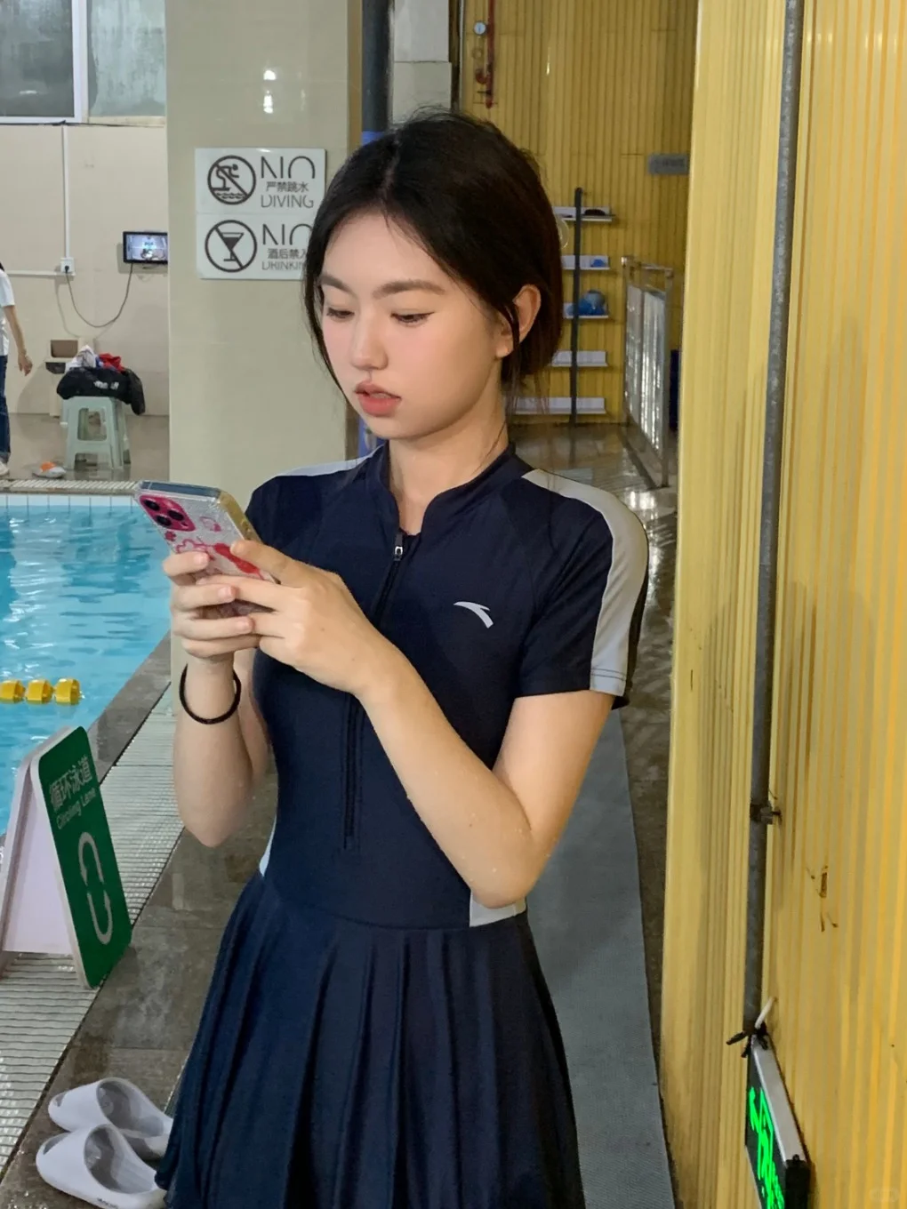 安踏小蛮腰泳衣太适合游泳课穿啦🏊