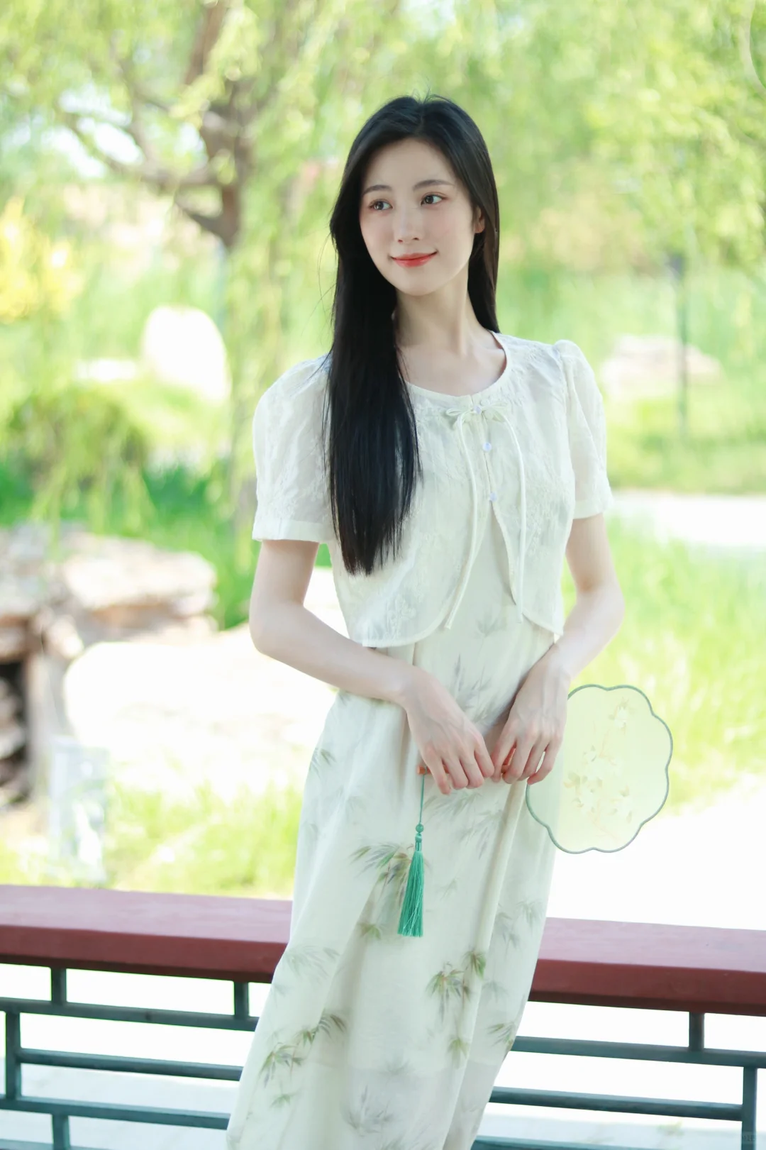 OOTD｜她长着一张东方韵味的脸～