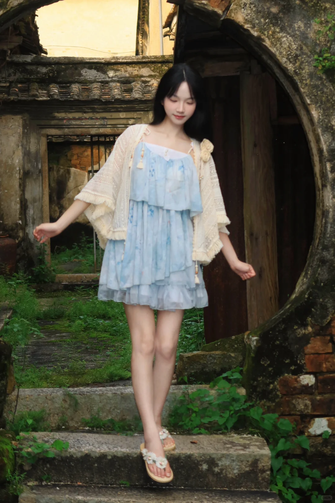 你说  待我长发及腰 …