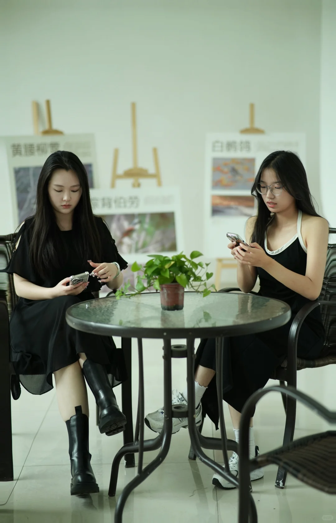 211女大的室内拍摄📷