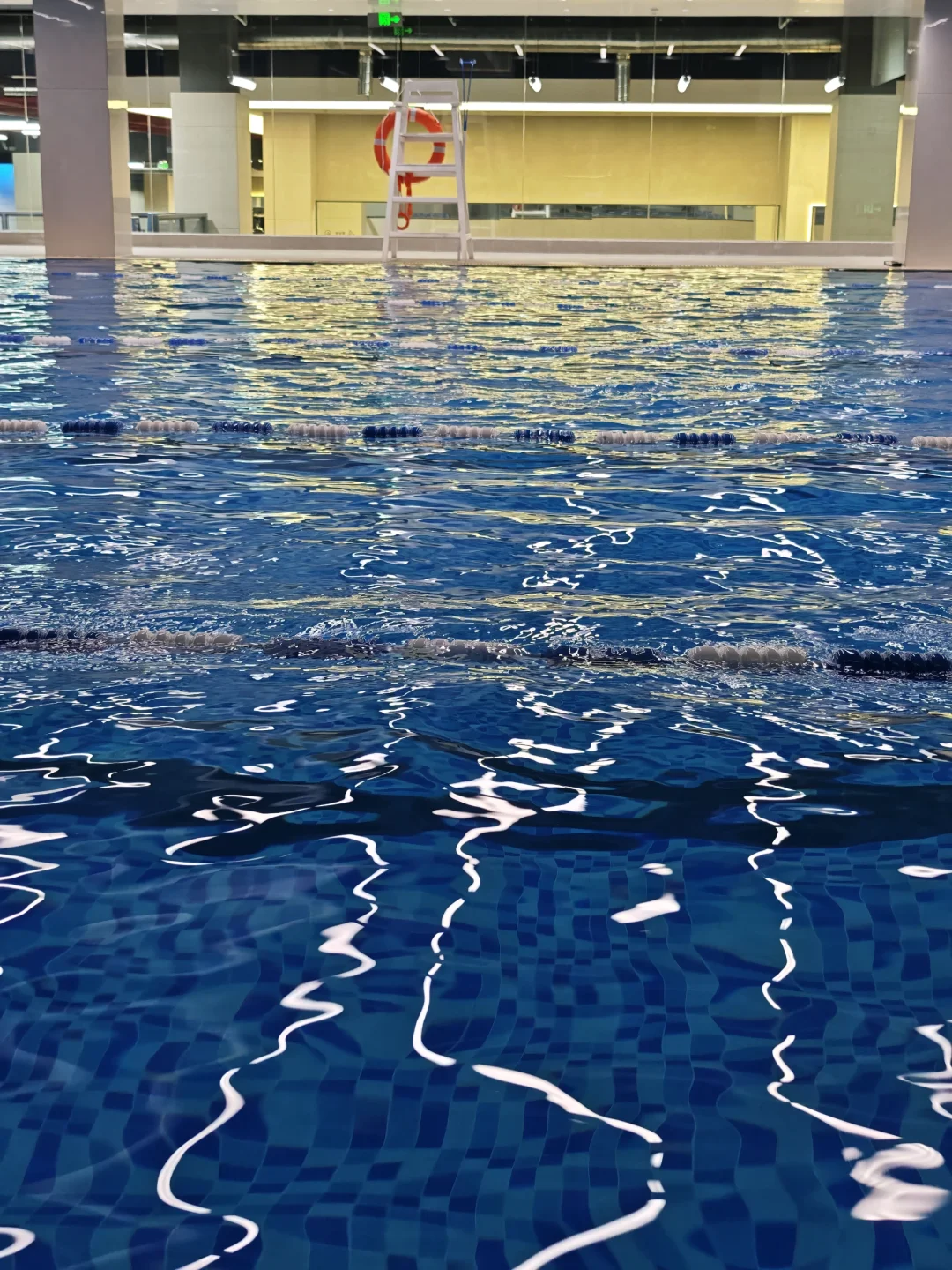 谁说游泳不能美？！🏊🏻‍♀️