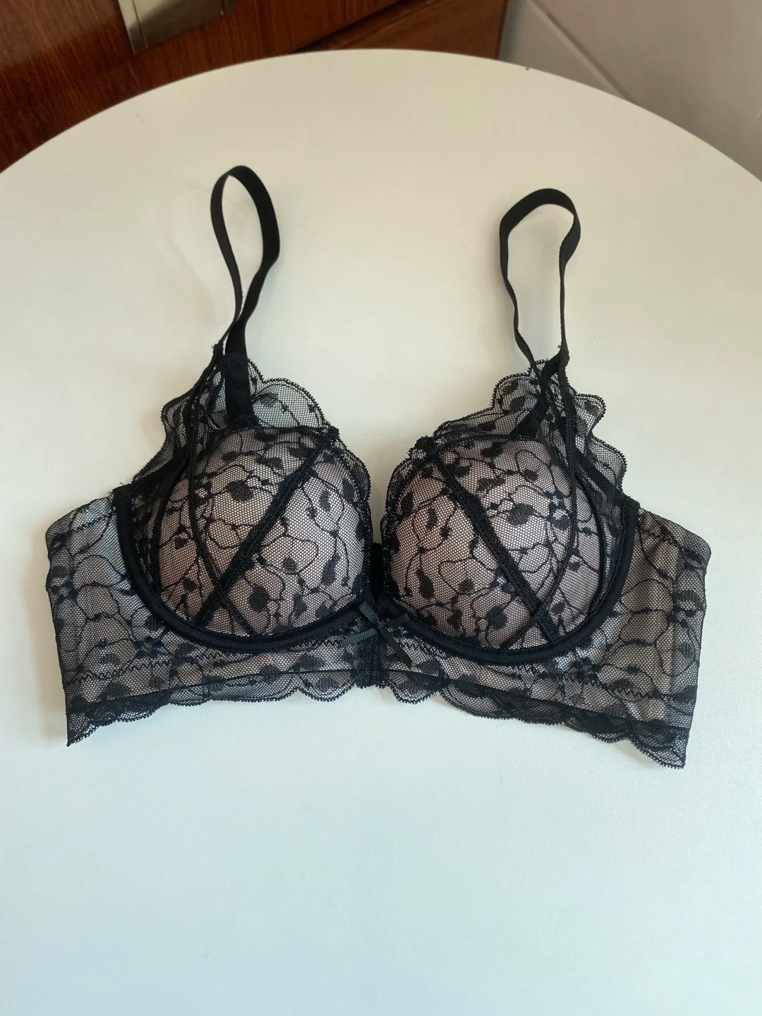女生一定要拥有的小性感蕾丝内衣～