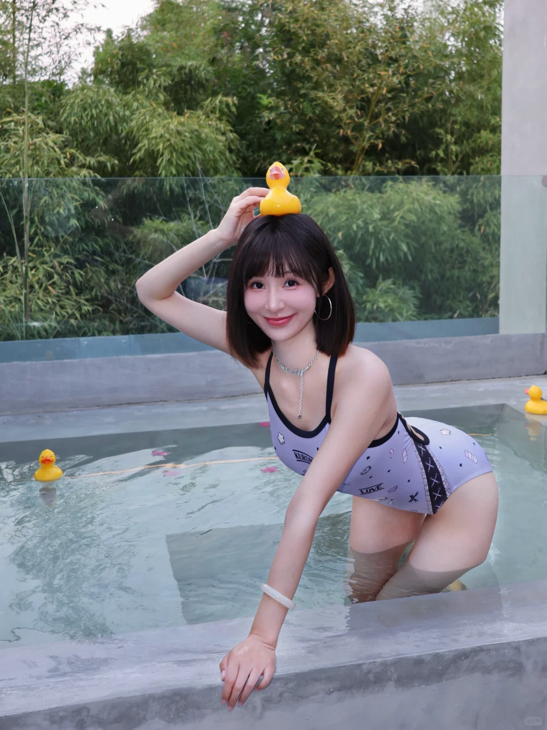 和小鸭子一起游个泳吧🏊‍♀️