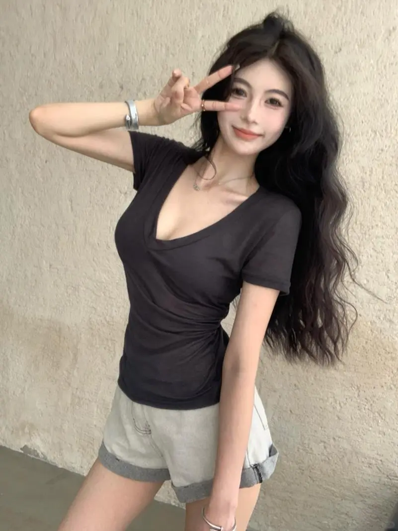 纯欲辣妹风薄款微透性感V领短袖T恤女御姐