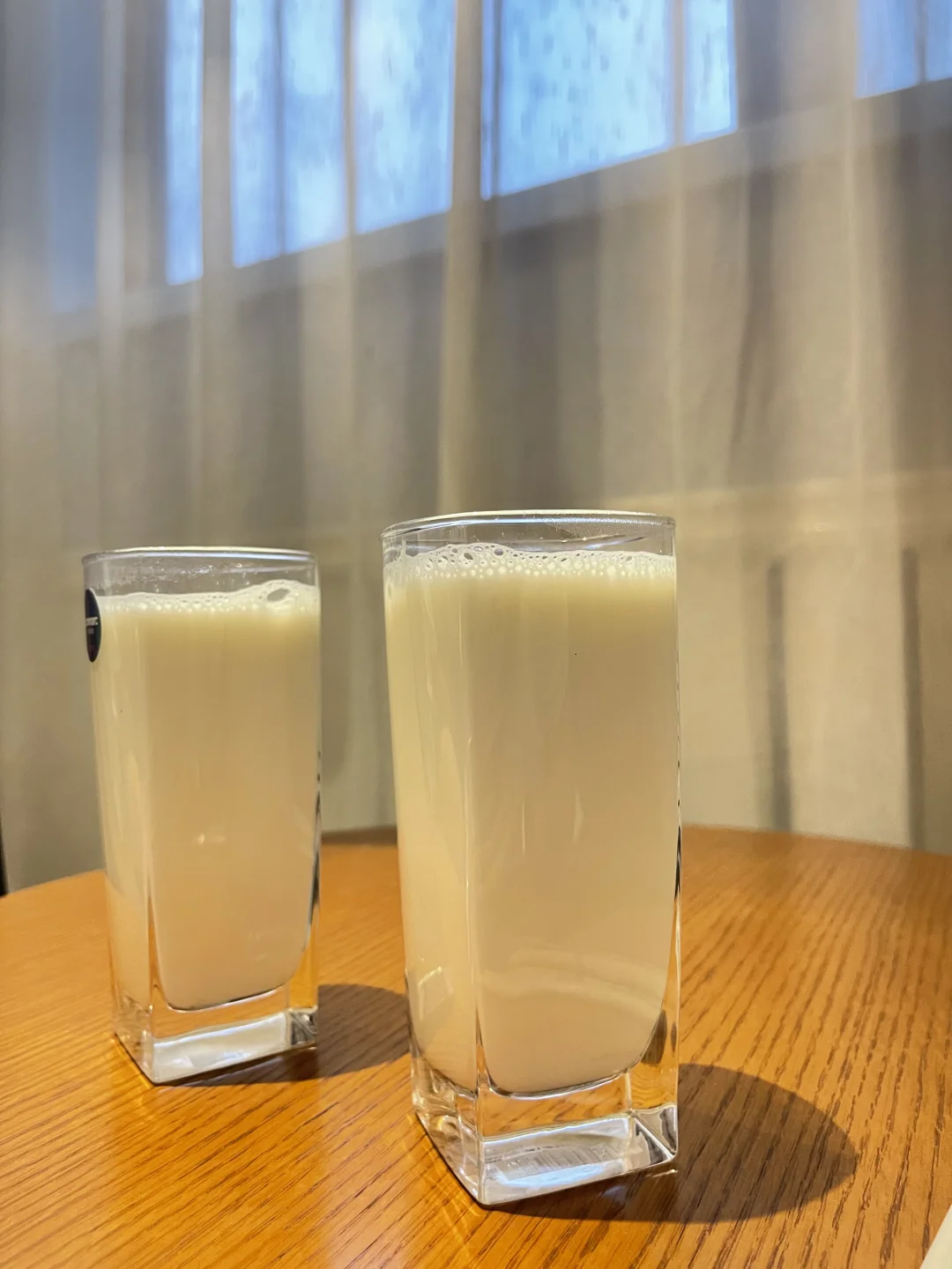 新鲜现挤羊奶?