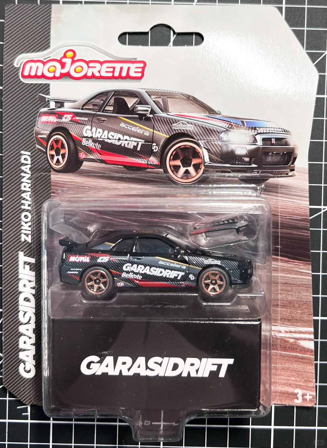 MajoretteNISSAN SKYLINE GTR R34