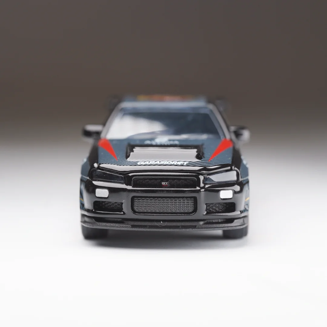 MajoretteNISSAN SKYLINE GTR R34