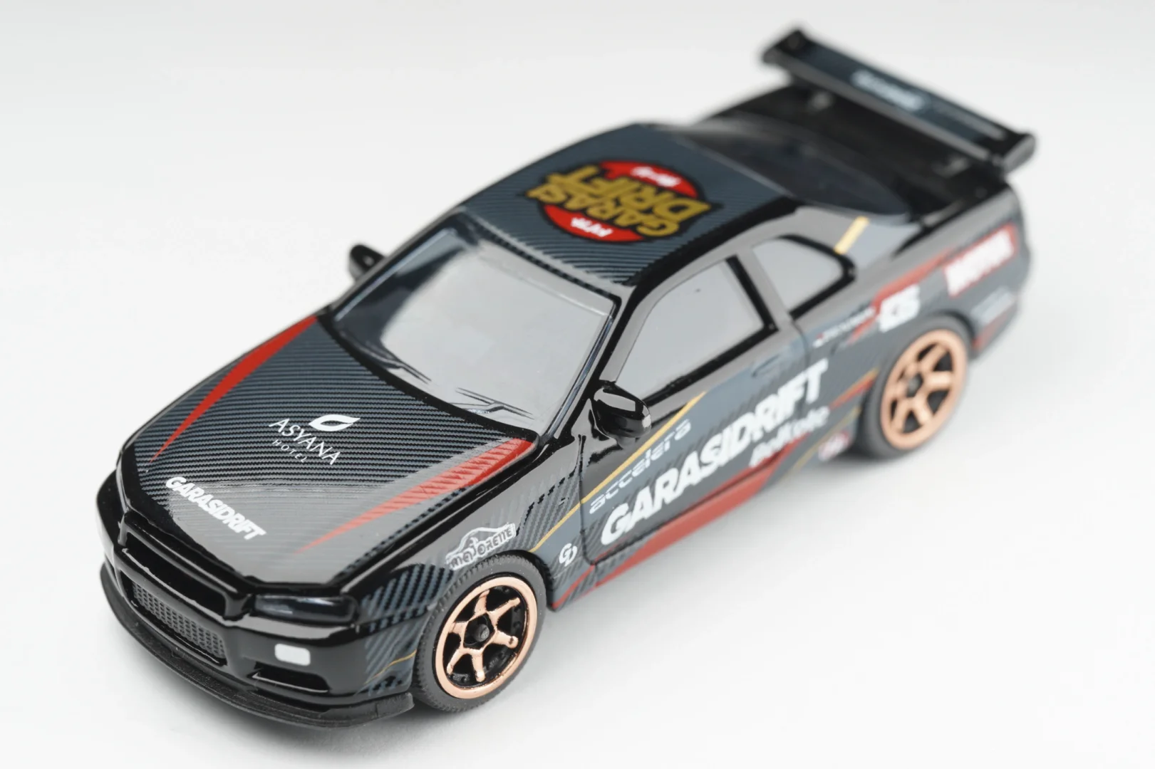 MajoretteNISSAN SKYLINE GTR R34