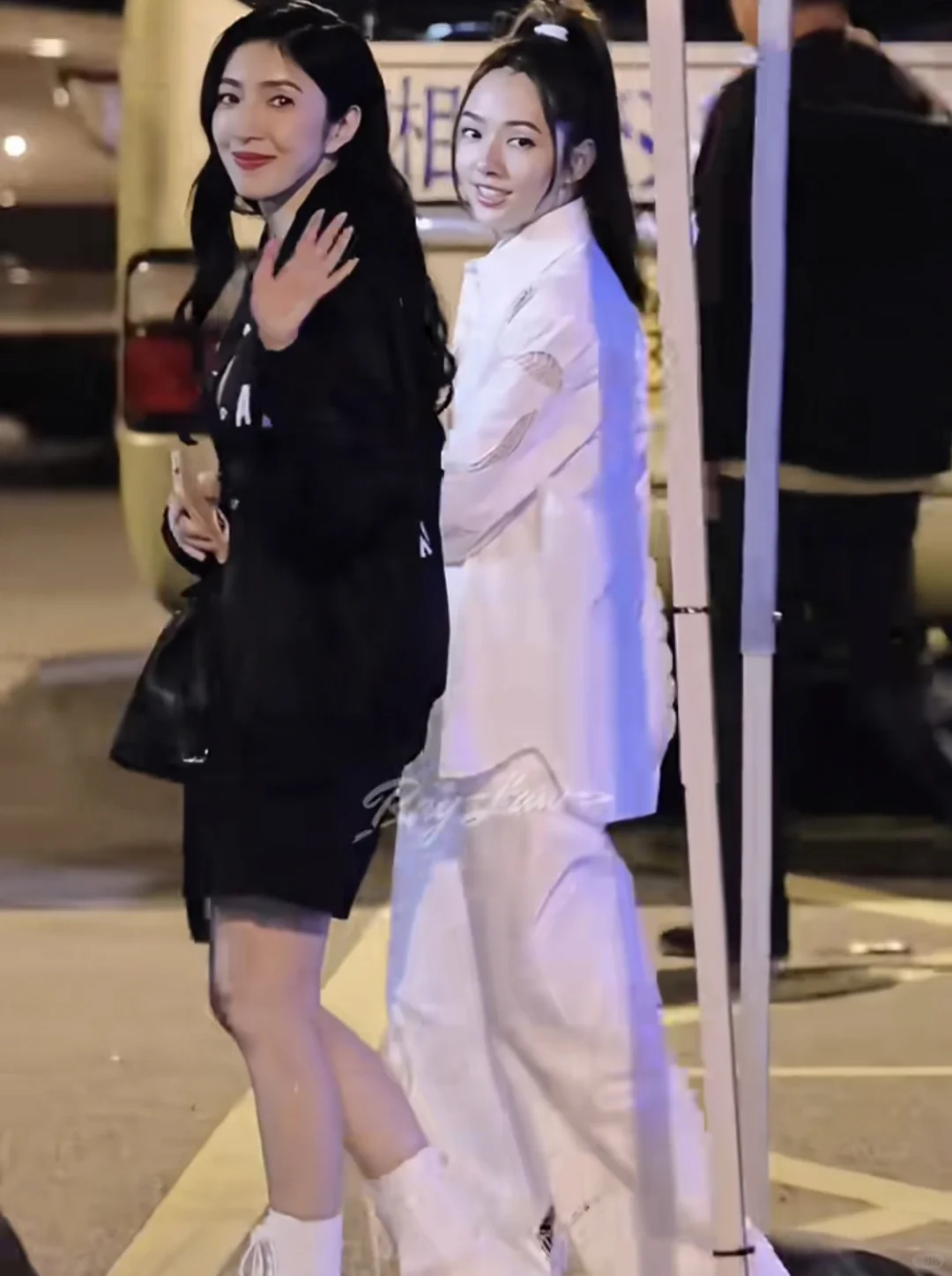 想看她俩搭一部剧！