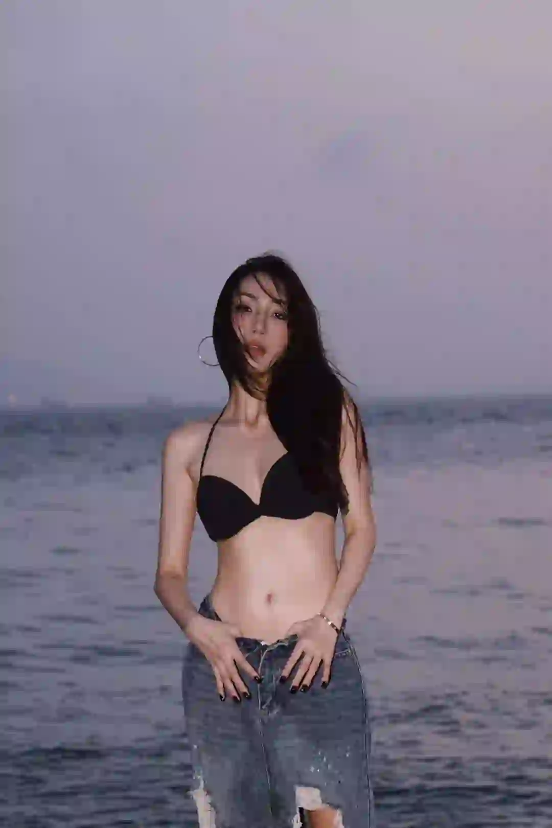 老娘与厦门的海（正常海边穿搭无不良引导