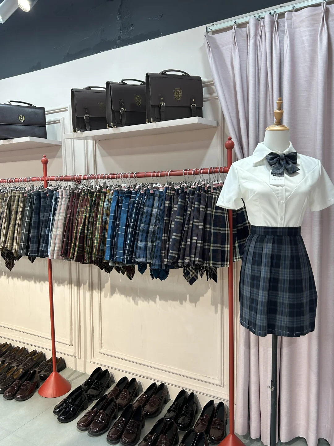 重庆方圆live格格屋jk开业 打卡送制服帽哦～