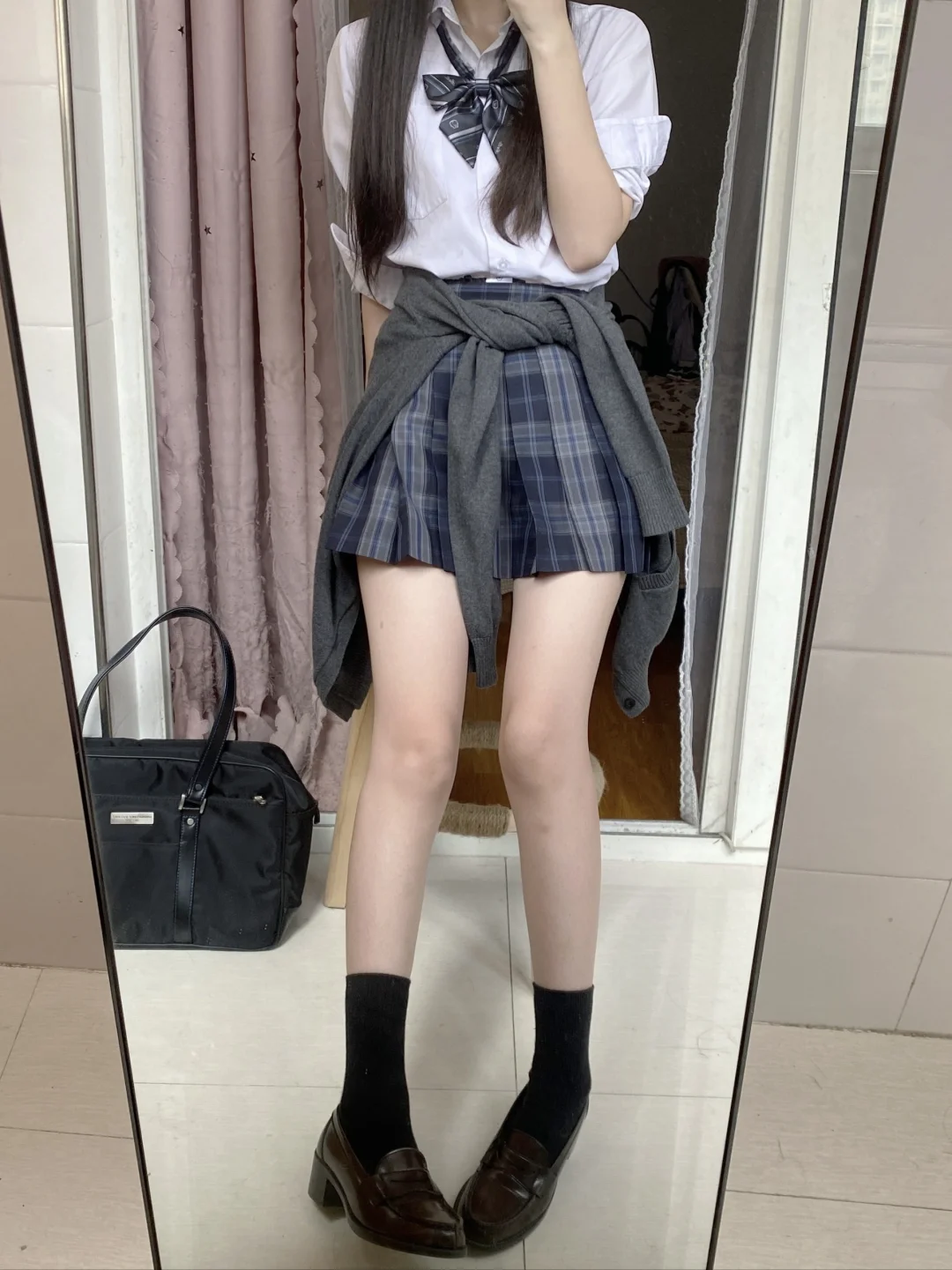 孤山对镜自拍 姿势copy