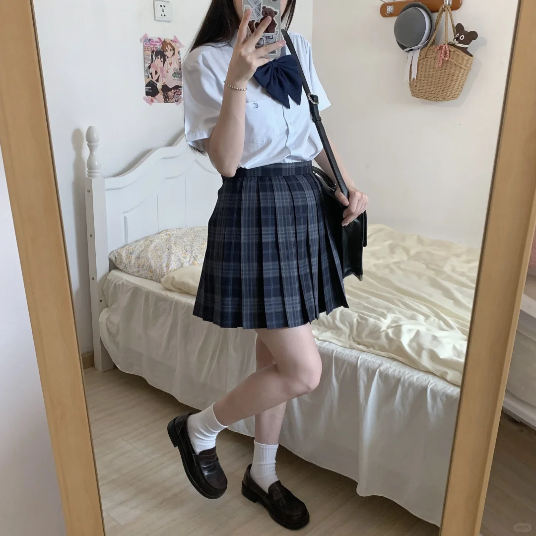 孤山对镜自拍 姿势copy